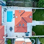 Villa Enigma *