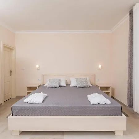 Villa Enigma *