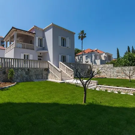 Villa Enigma *