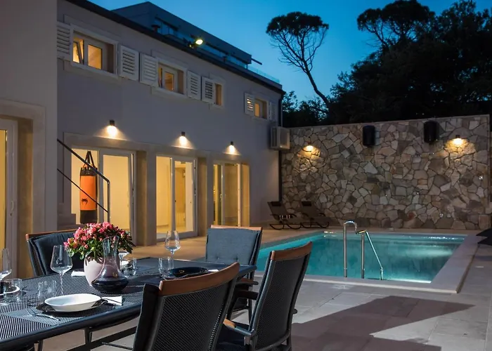 Villa Enigma *
